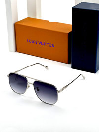 LOUIS VUITTON - 1635 